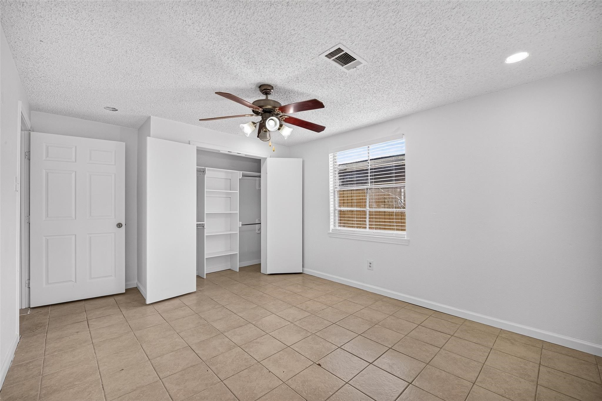 6910 Bintliff Boulevard, #B, Houston, TX 77074