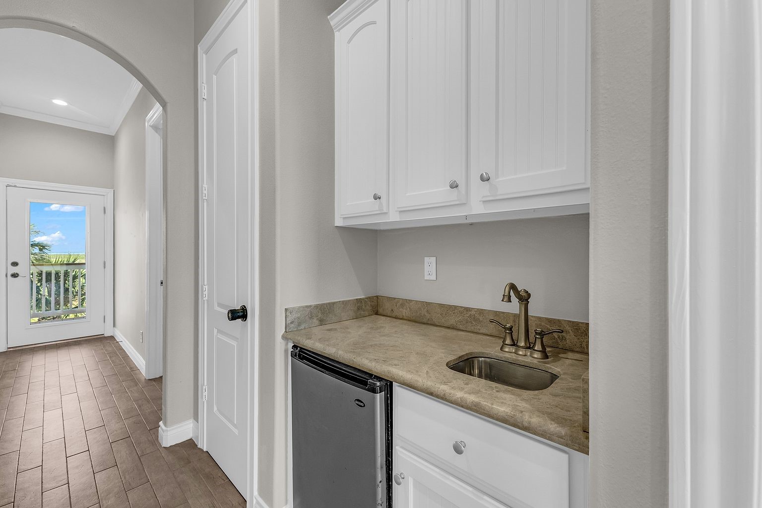 25043 Sausalito Drive, Galveston, TX 77554