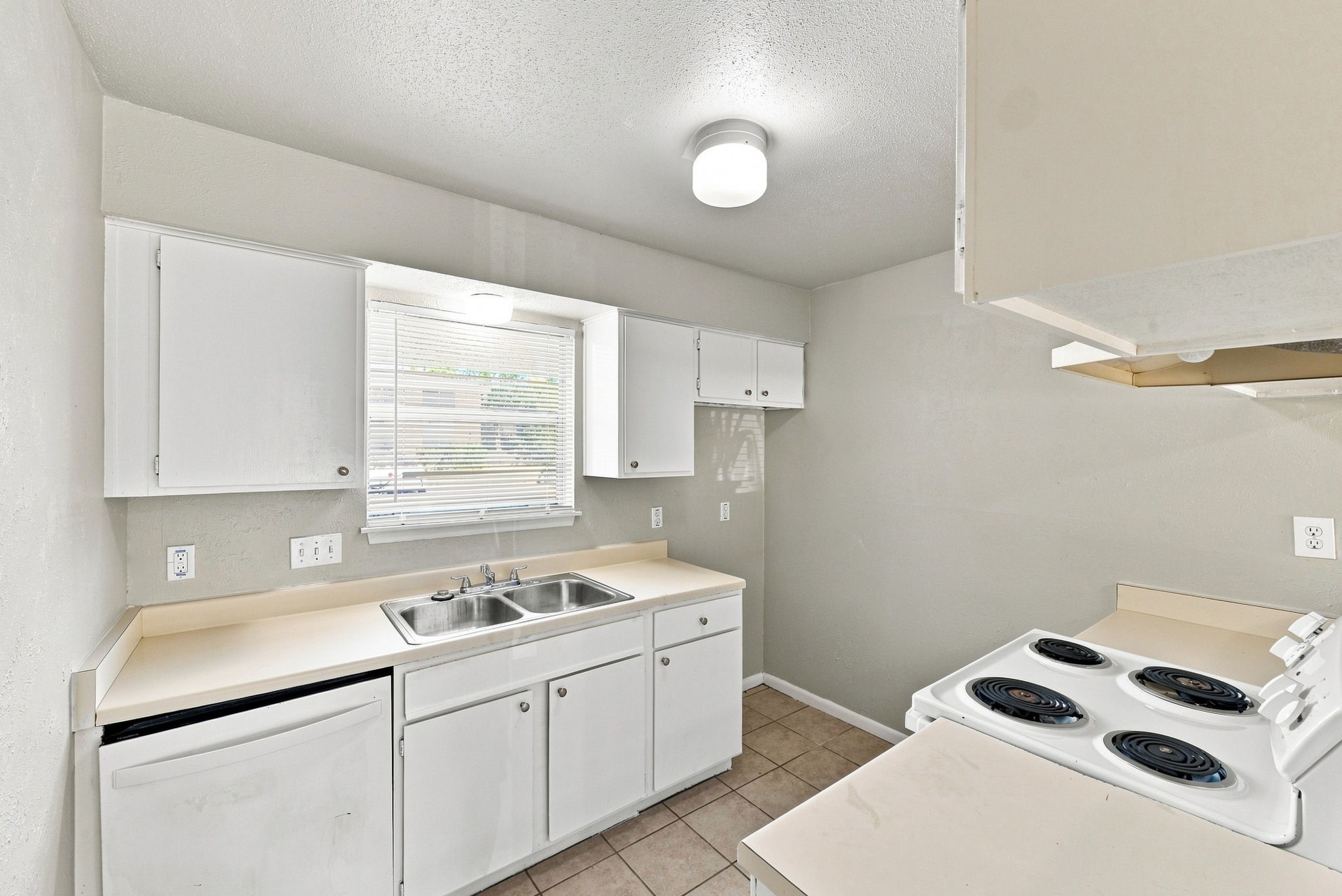 4023 Briarglen Drive, #1, Dickinson, TX 77539