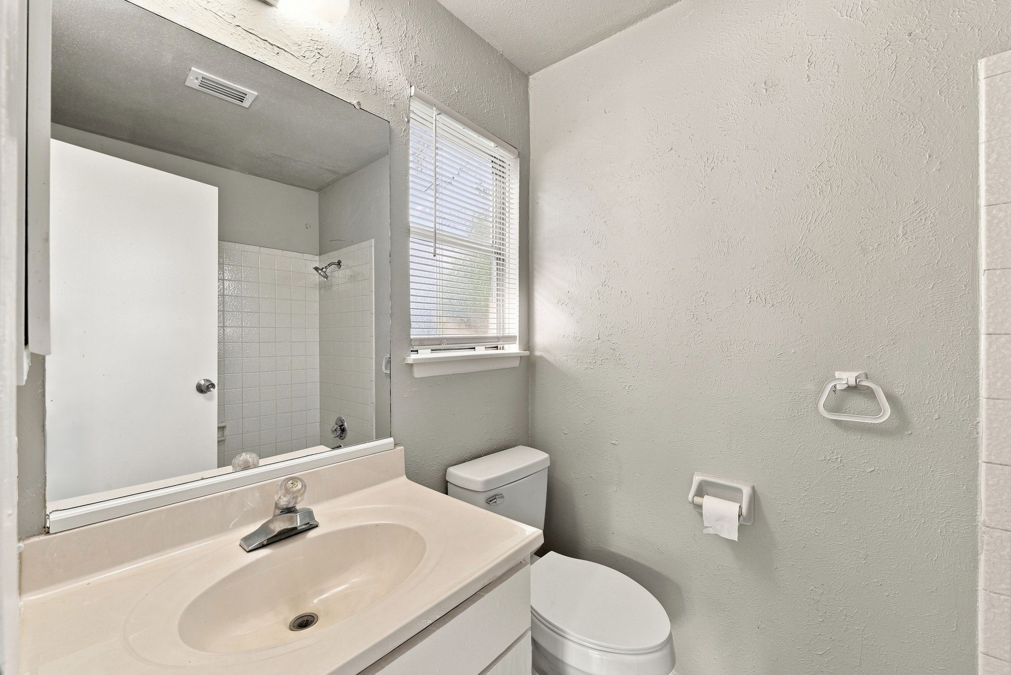 4023 Briarglen Drive, #1, Dickinson, TX 77539