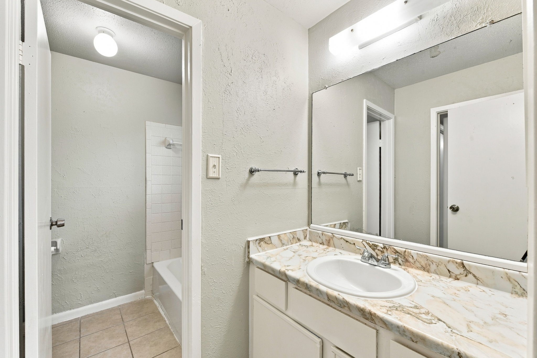 4023 Briarglen Drive, #1, Dickinson, TX 77539