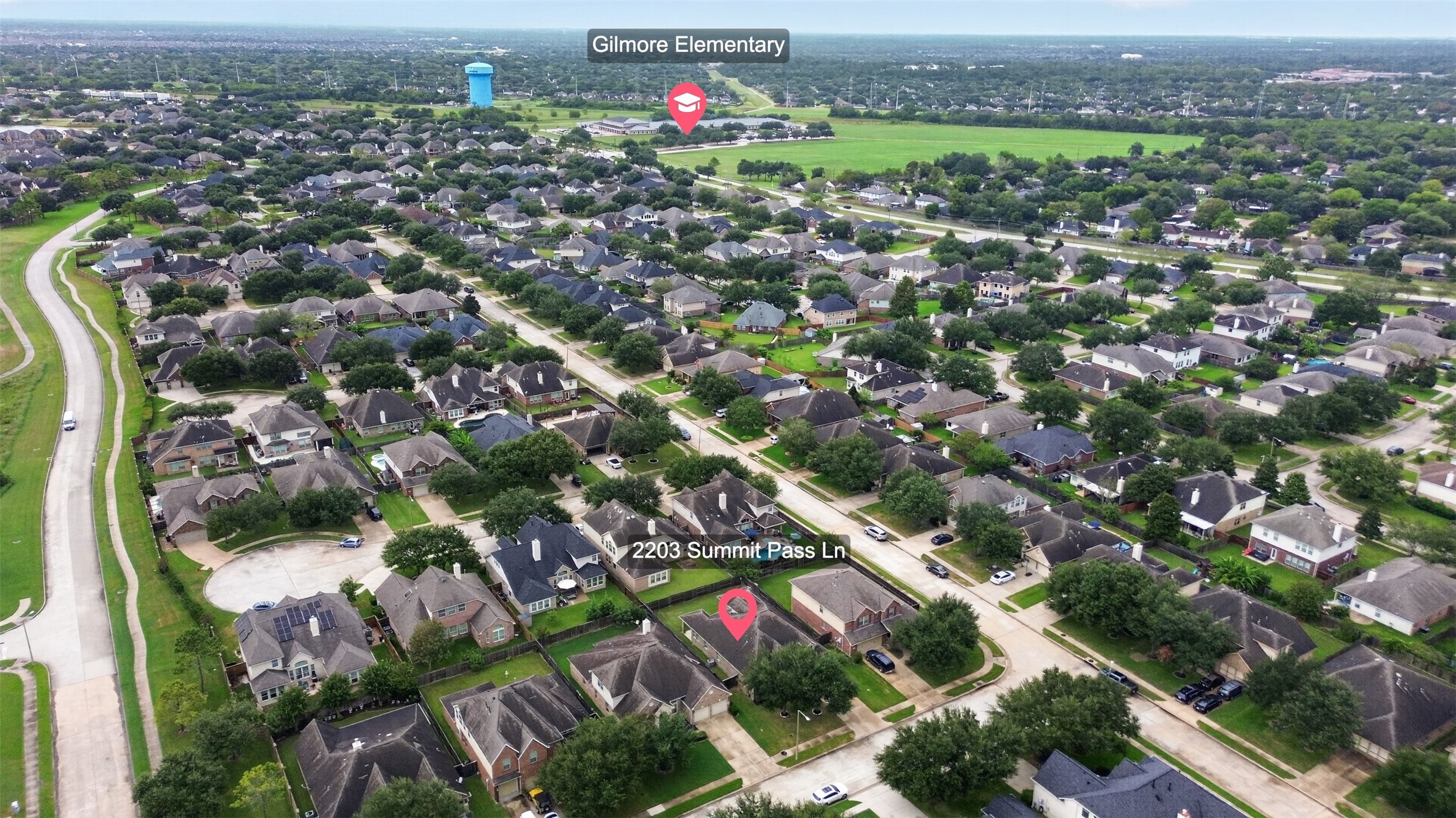 Aerial View showing the proximity to the nearest elementary school.