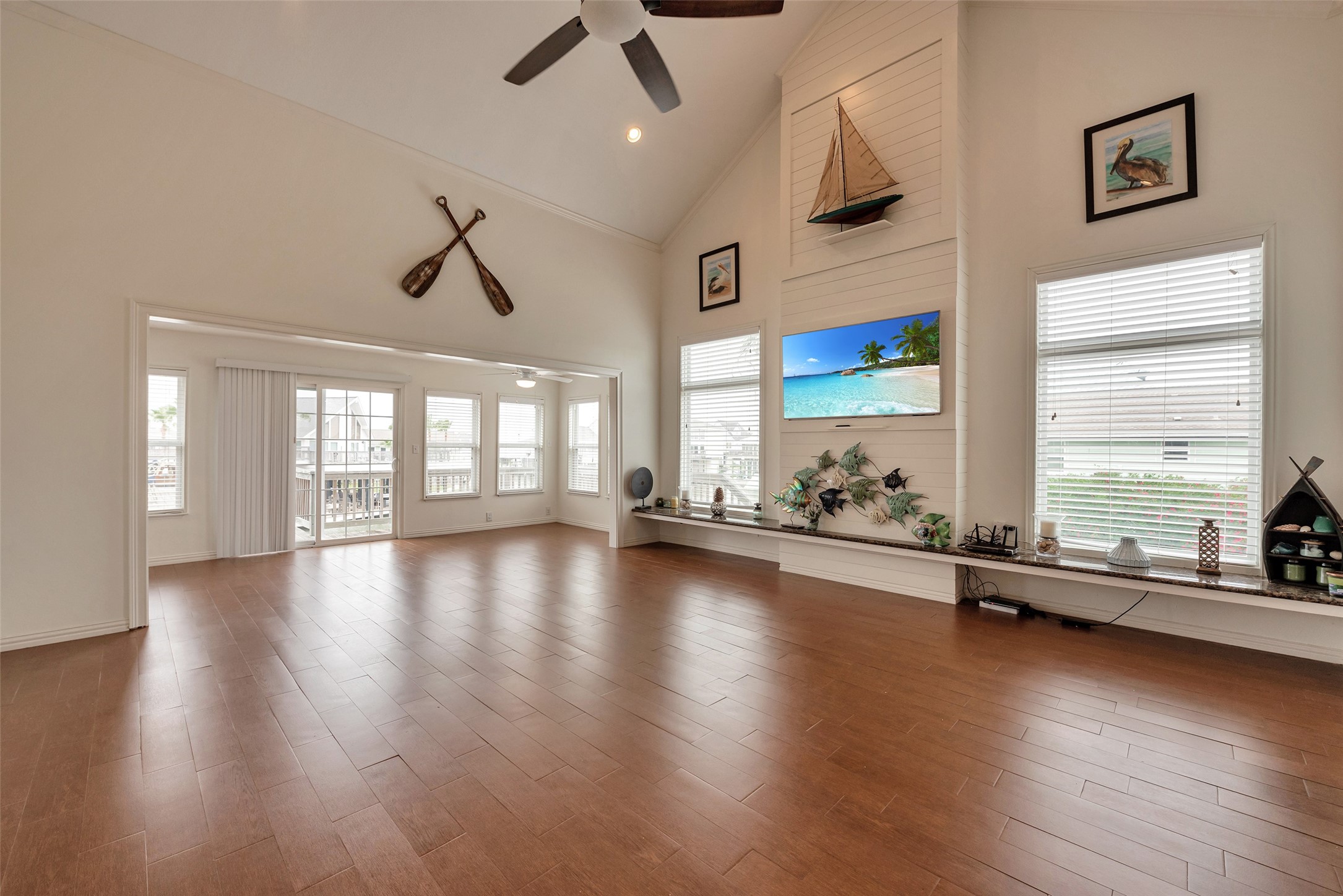 1302 Tiki Drive, Tiki Island, TX 77554