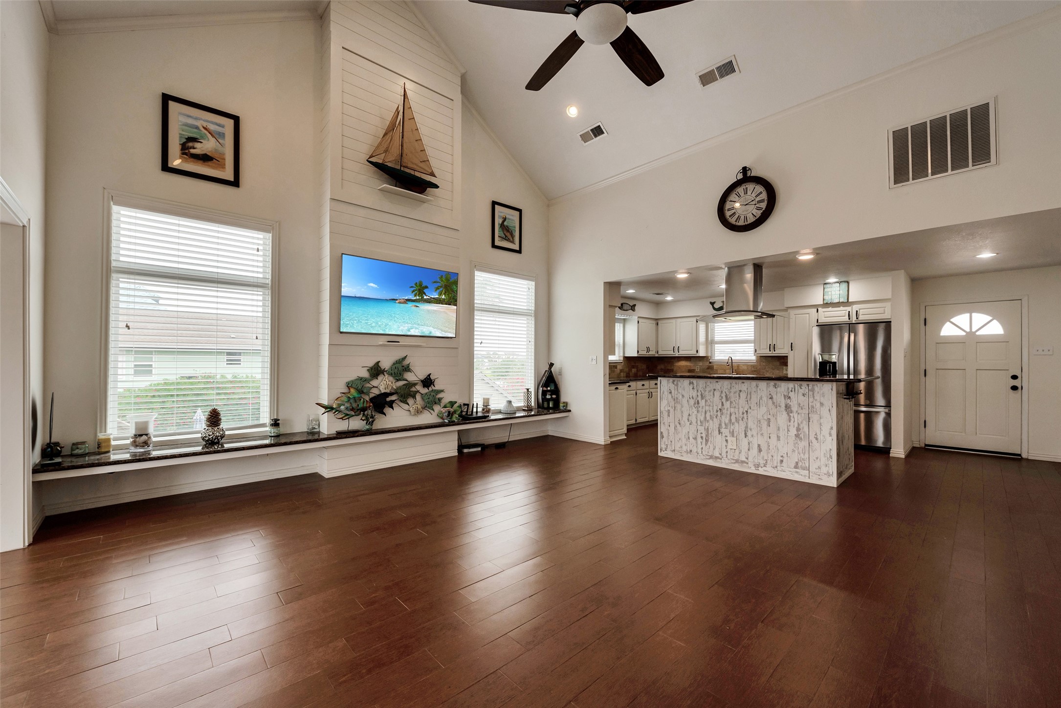 1302 Tiki Drive, Tiki Island, TX 77554 1302 Tiki Drive, Tiki Island, TX 77554