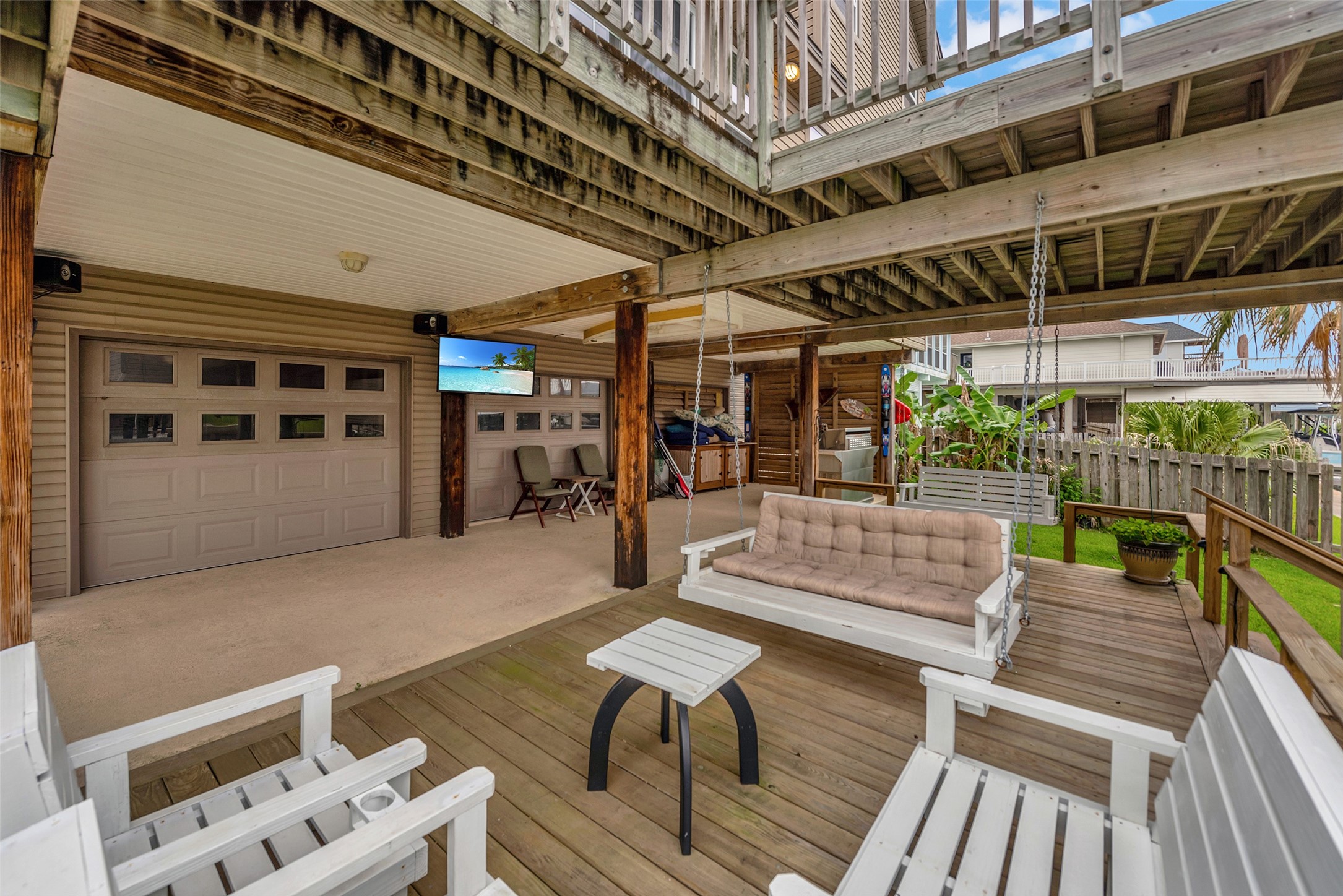 1302 Tiki Drive, Tiki Island, TX 77554