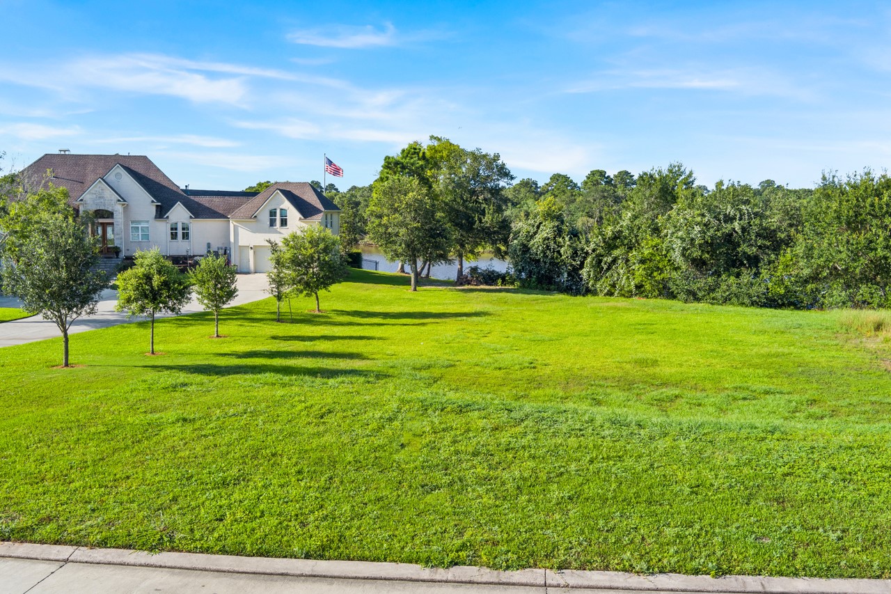 4440 E Bayou Maison Circle, Dickinson, TX 77539 4440 E Bayou Maison Circle, Dickinson, TX 77539