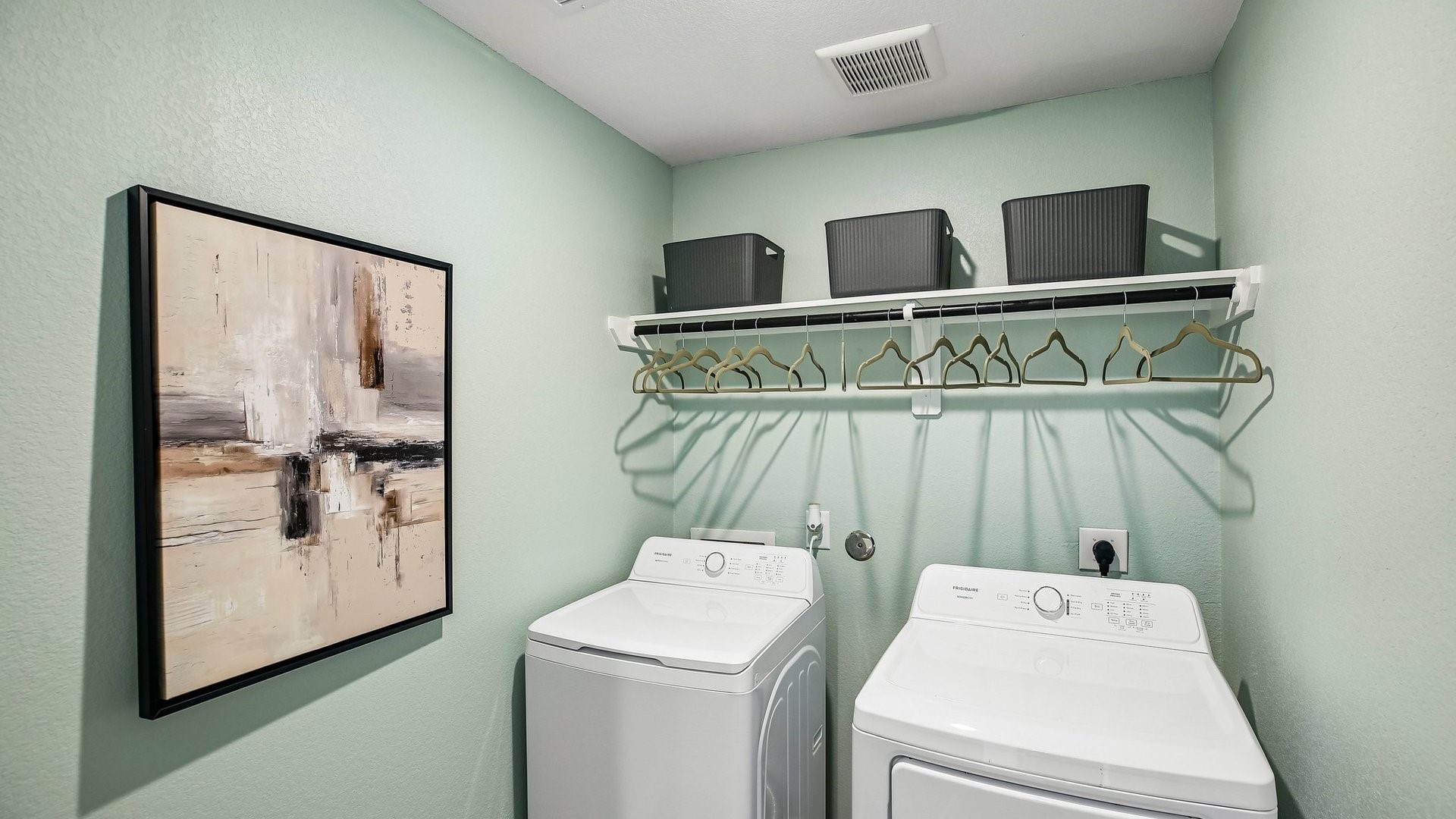 833 Gran Torino Drive, Houston, TX 77047