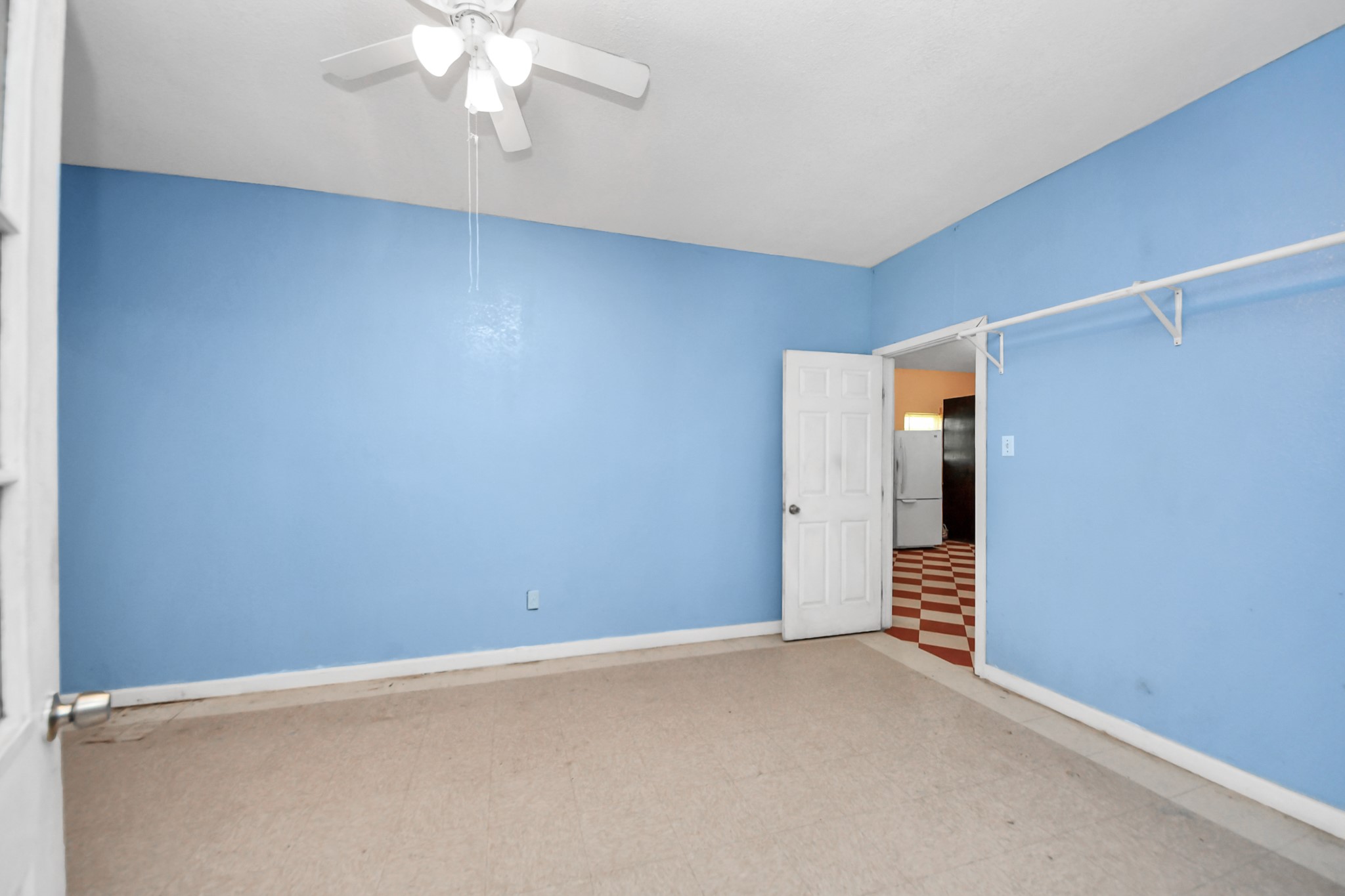 694 County Road 941, Alvin, TX 77511