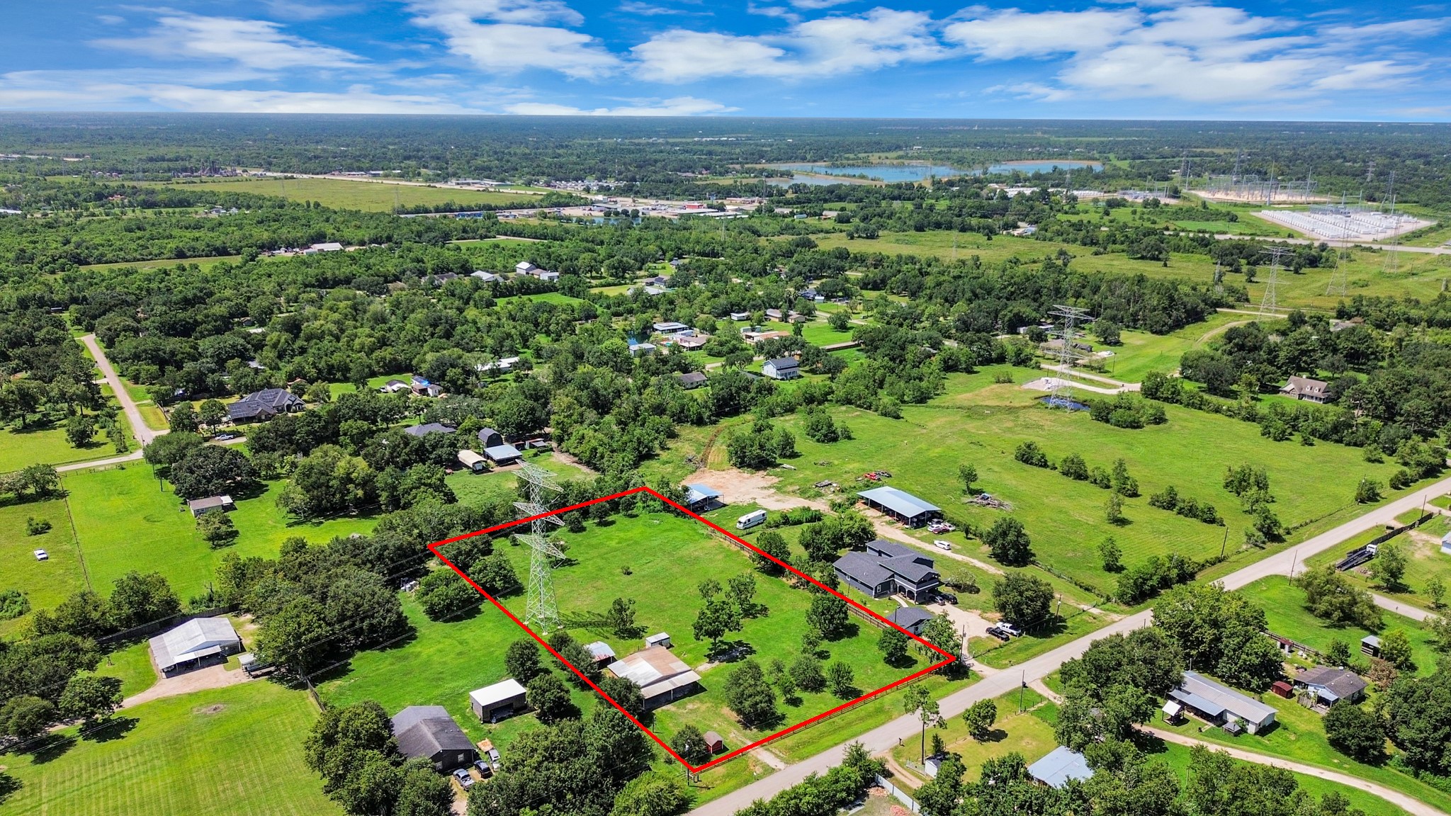 694 County Road 941, Alvin, TX 77511