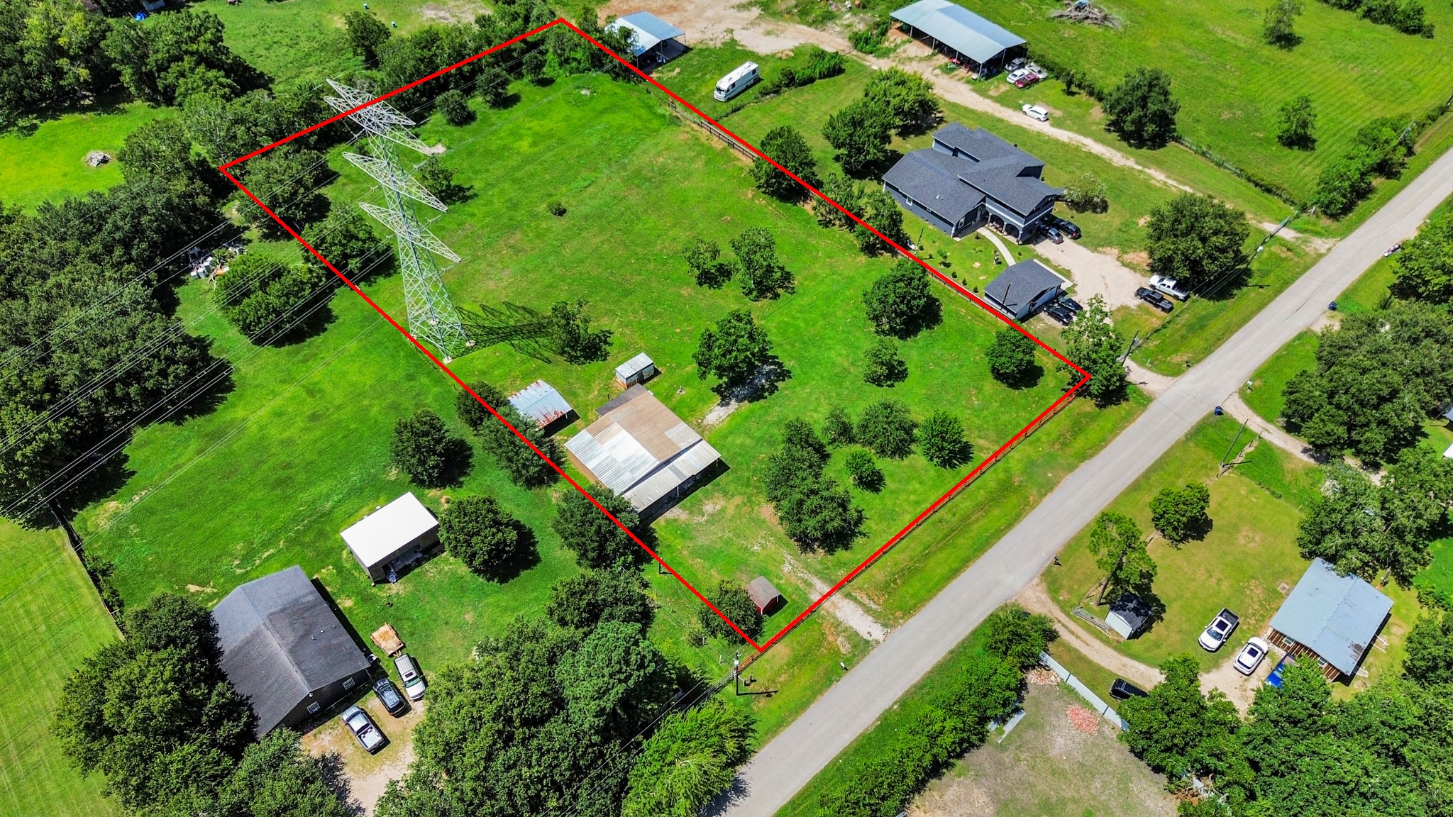 694 County Road 941, Alvin, TX 77511