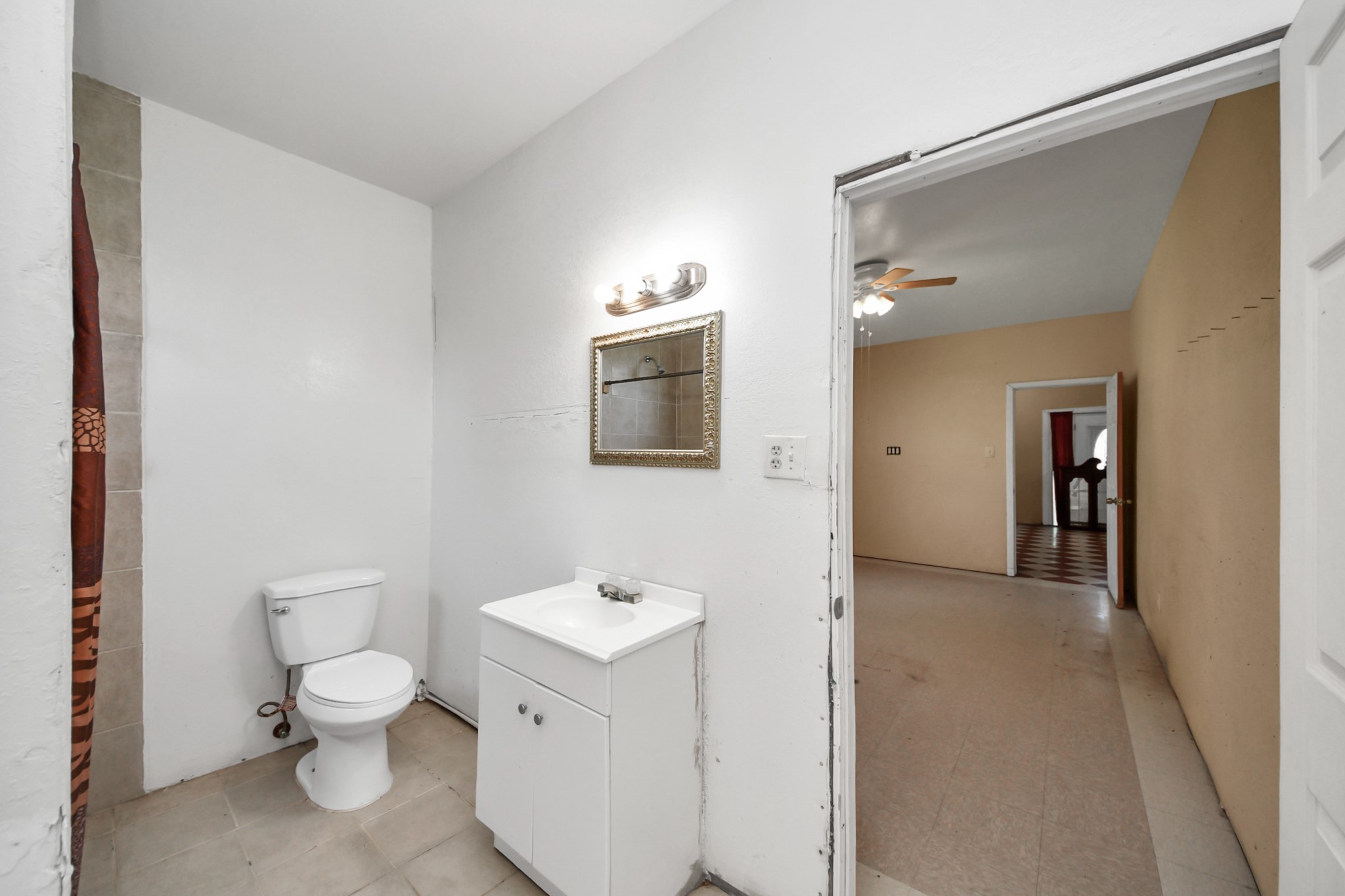 694 County Road 941, Alvin, TX 77511