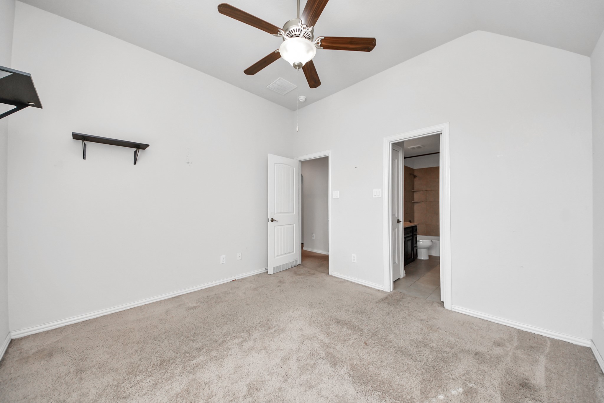 1902 Zillah Wheat Dr, Rosenberg, TX 77469