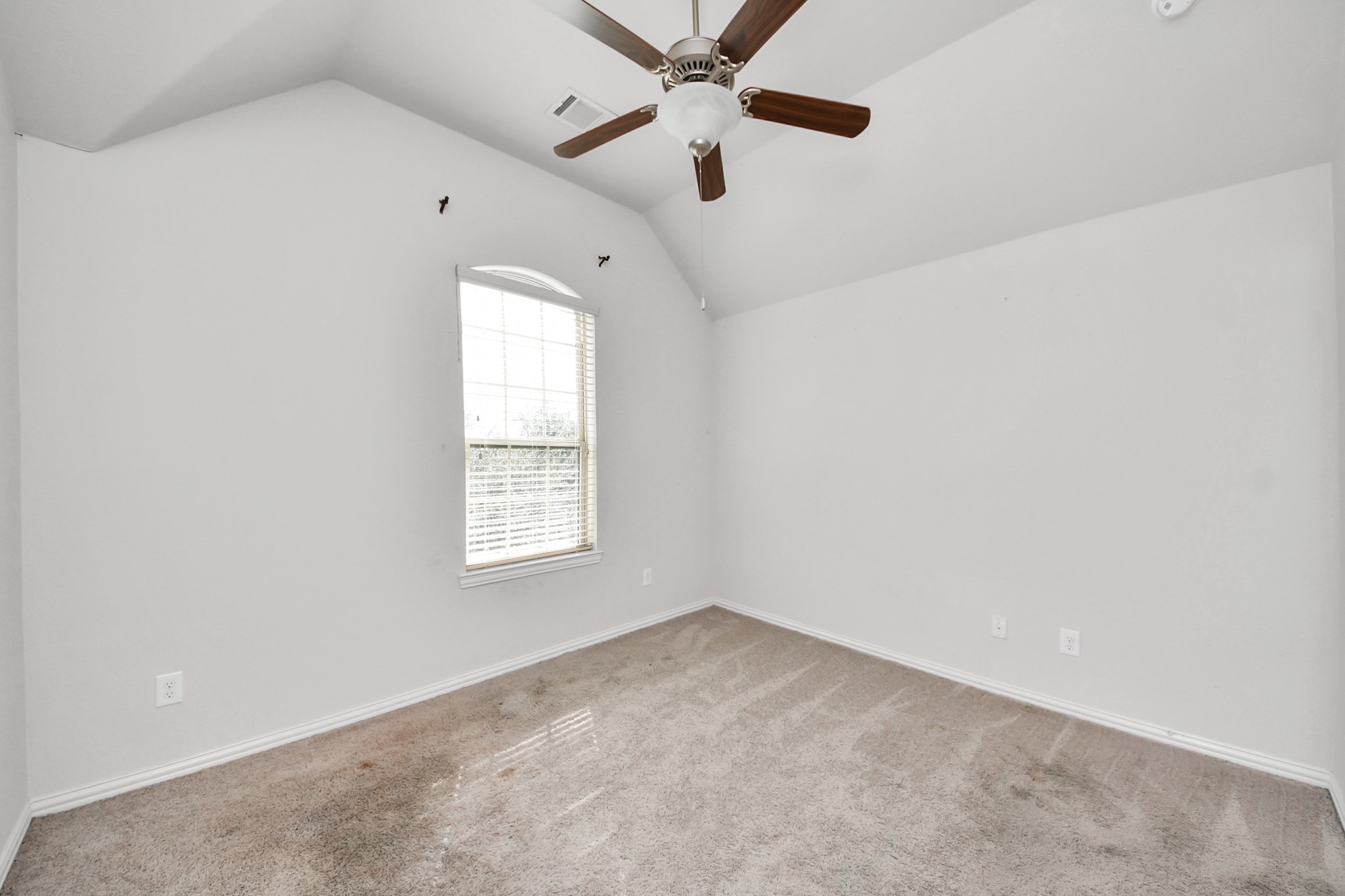 1902 Zillah Wheat Dr, Rosenberg, TX 77469