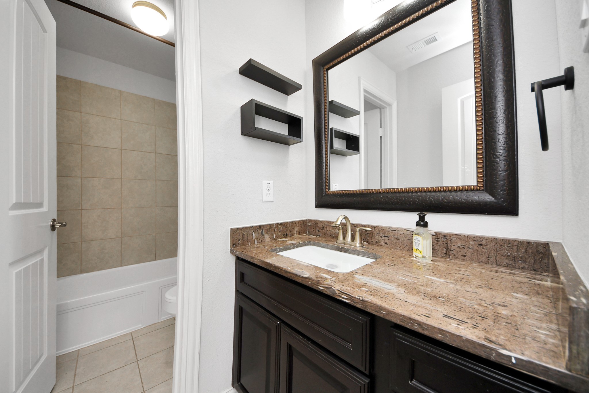 1902 Zillah Wheat Dr, Rosenberg, TX 77469