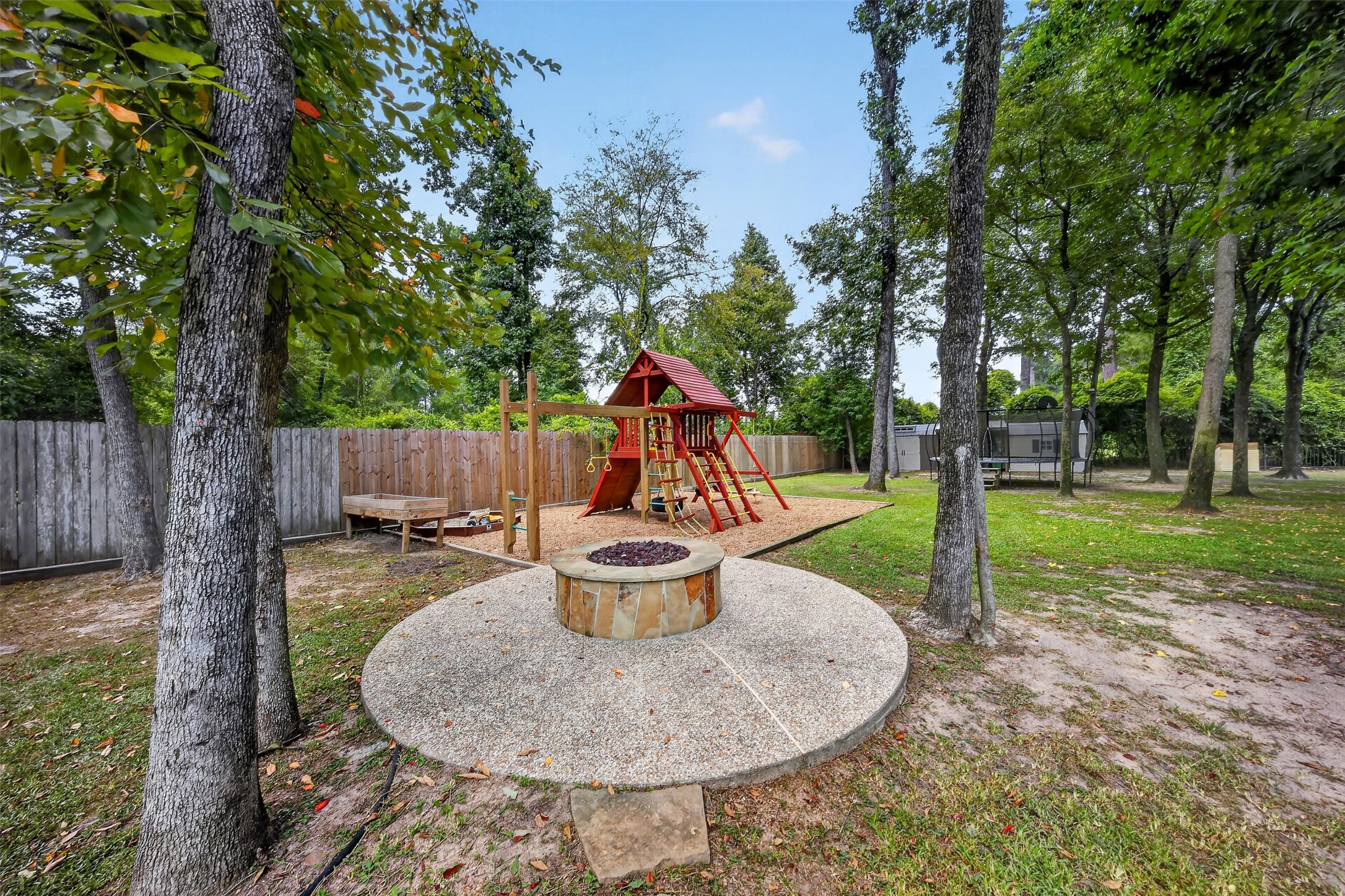 10410 Clubhouse Circle, Magnolia, TX 77354