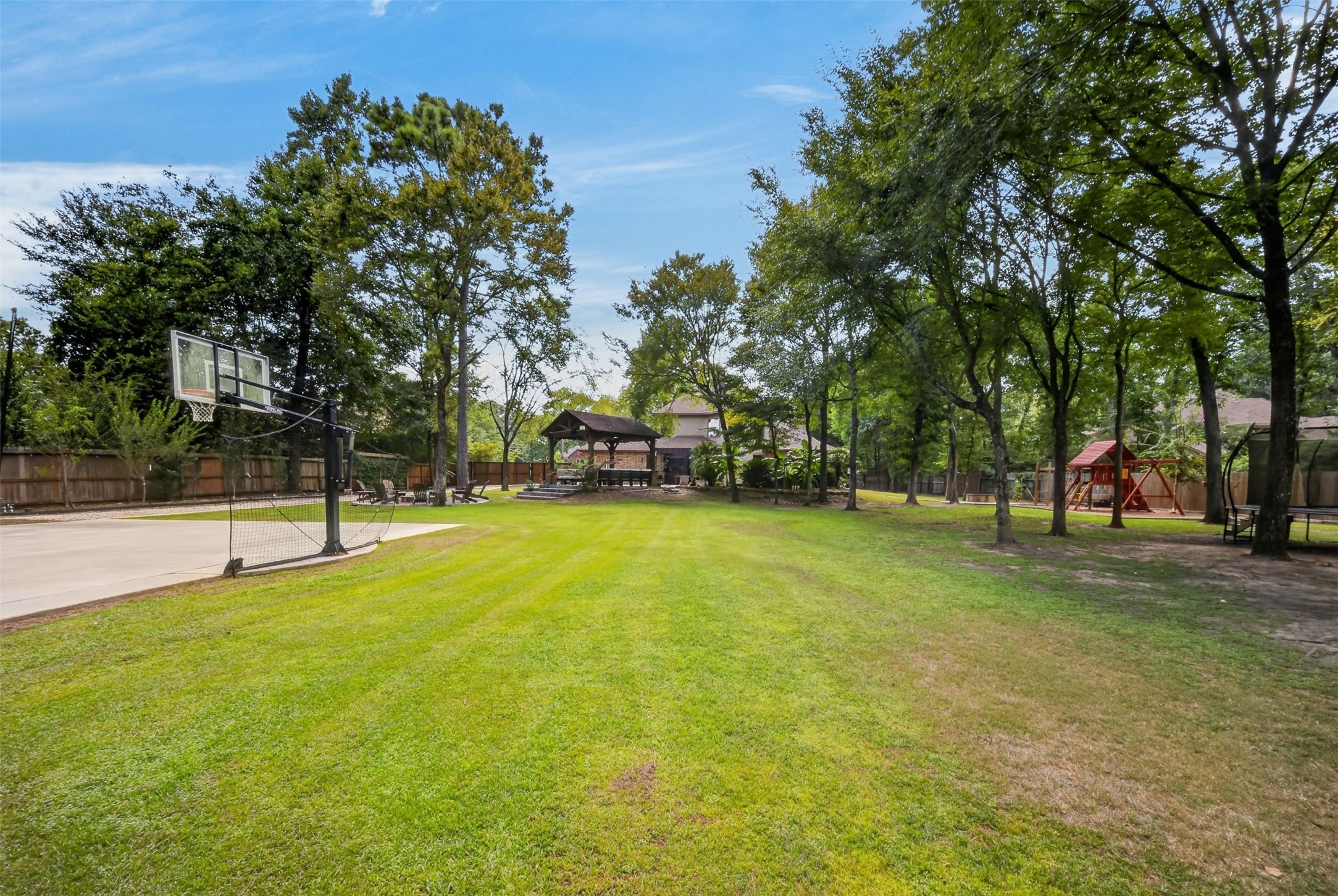 10410 Clubhouse Circle, Magnolia, TX 77354