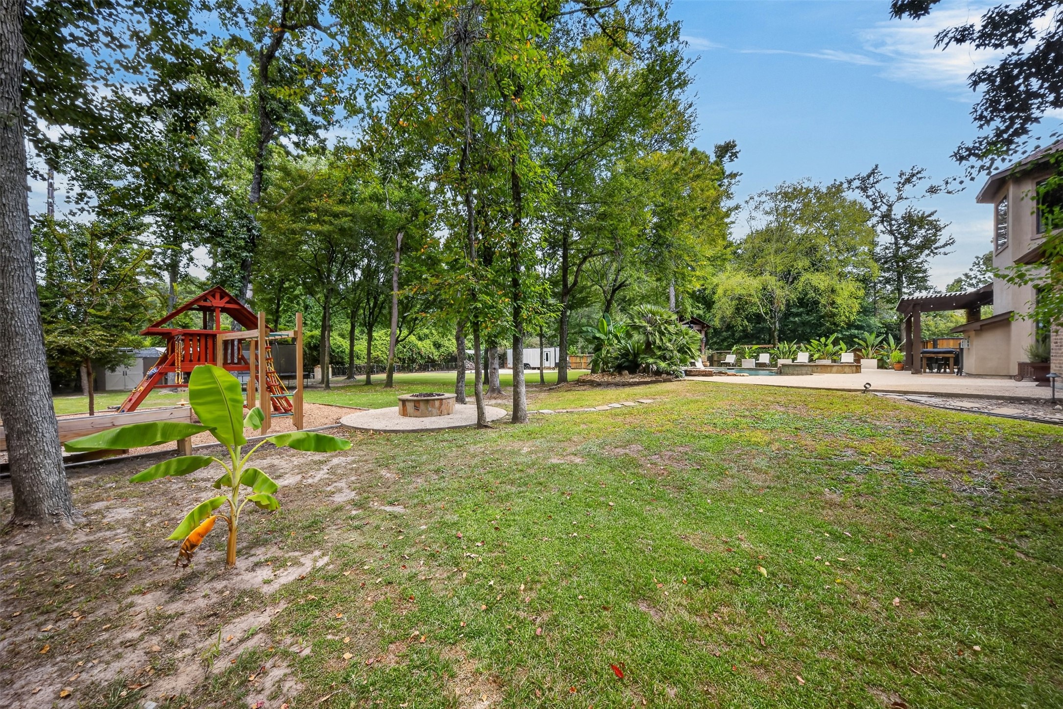 10410 Clubhouse Circle, Magnolia, TX 77354