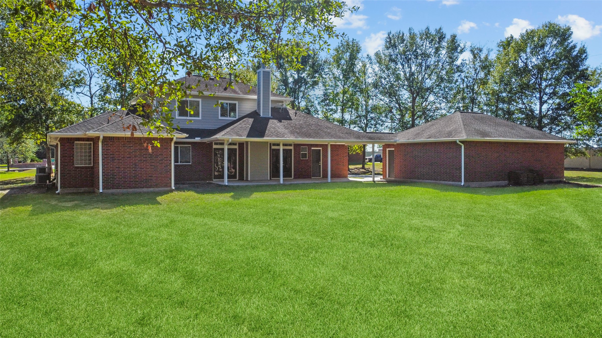 Large covered patio and yard!