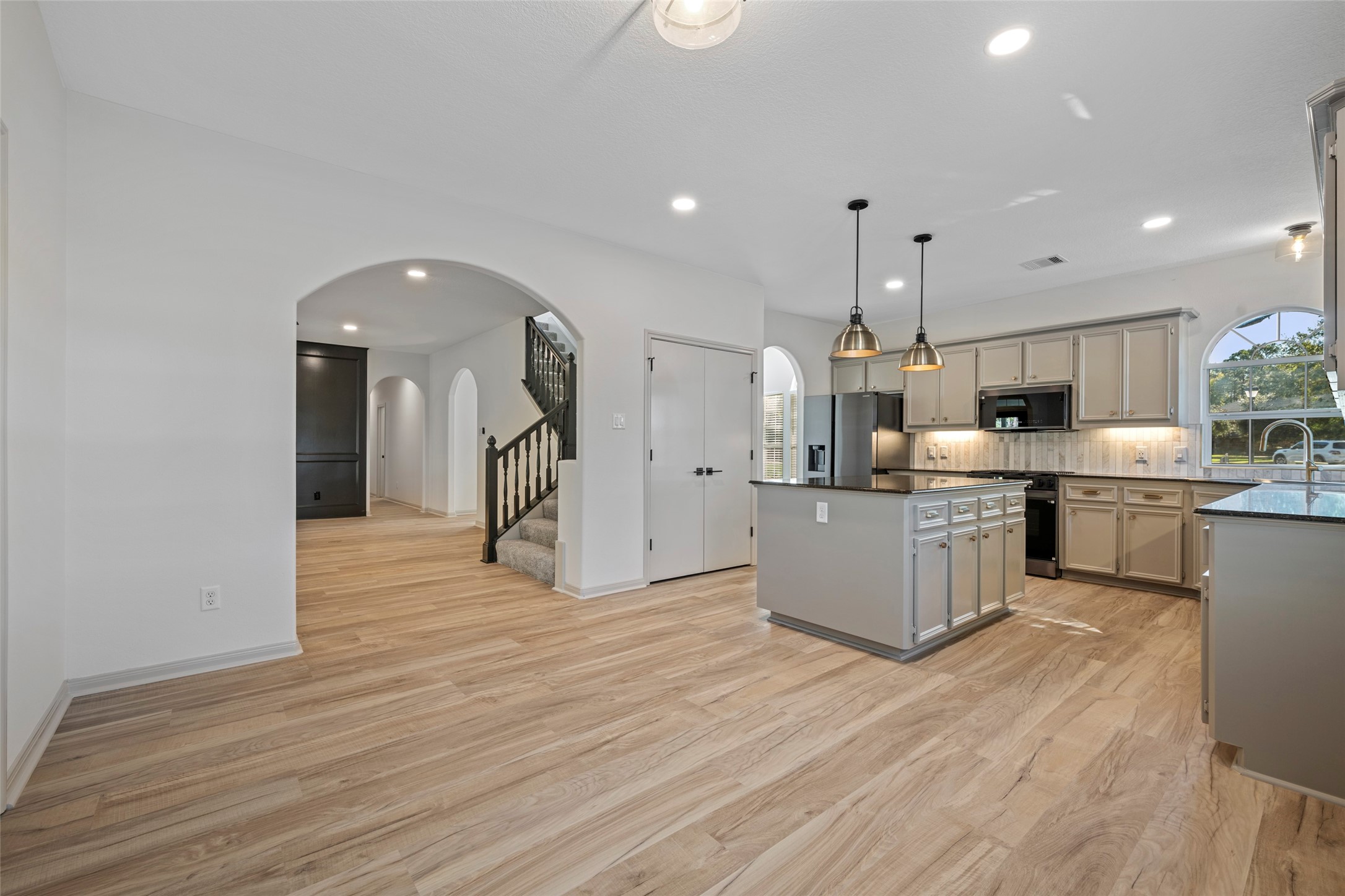 Another view of kitchen