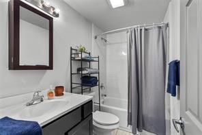 612 W Texas Avenue Unit 233, Baytown, TX 77520
