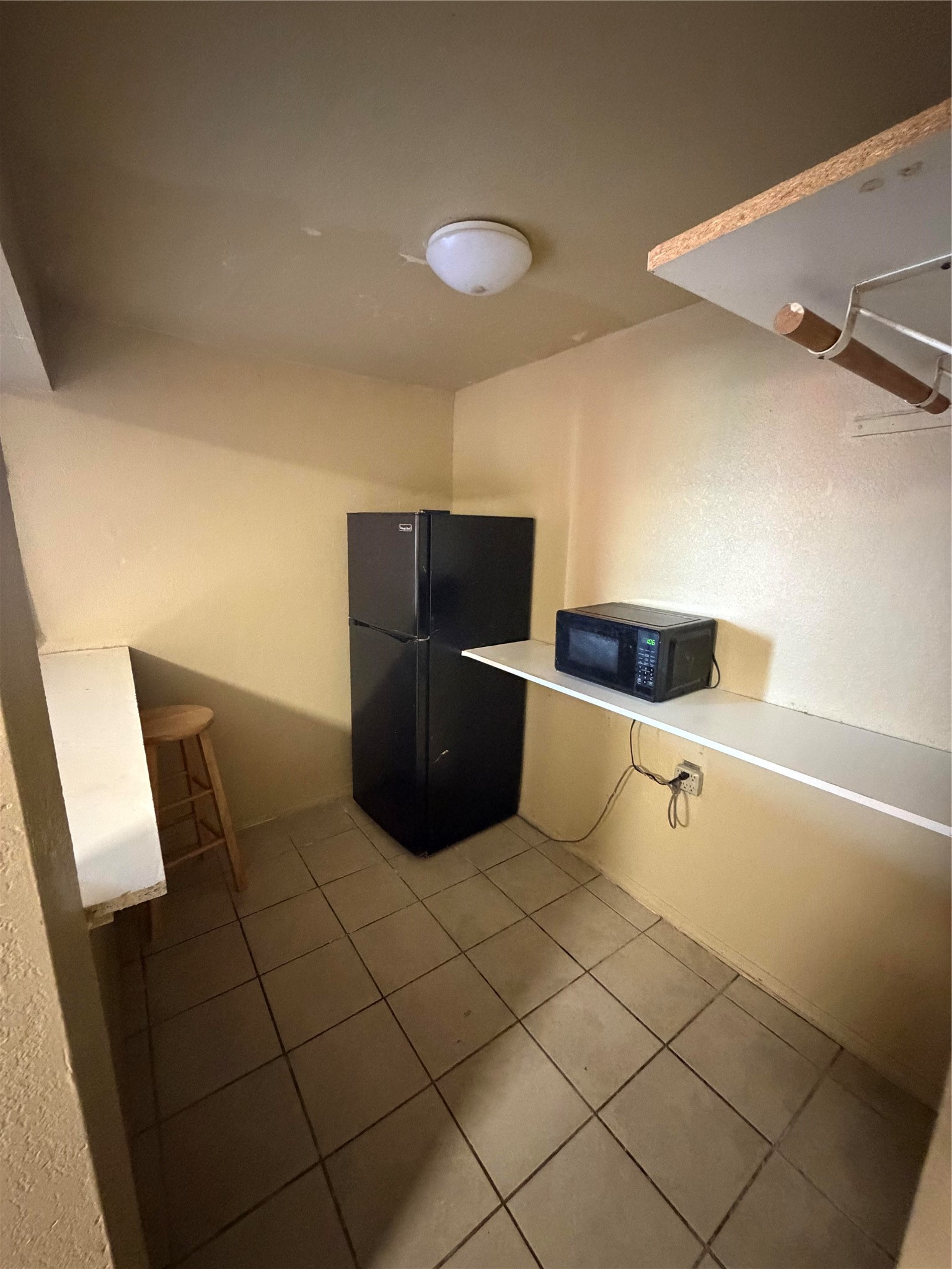 2201 Avenue J, San Leon, TX 77539