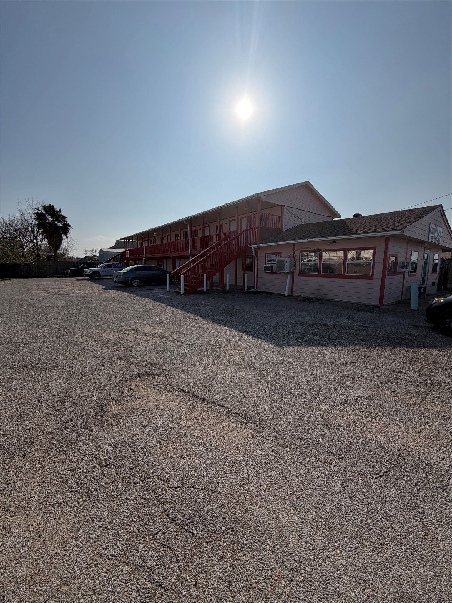 2201 Avenue J, San Leon, TX 77539