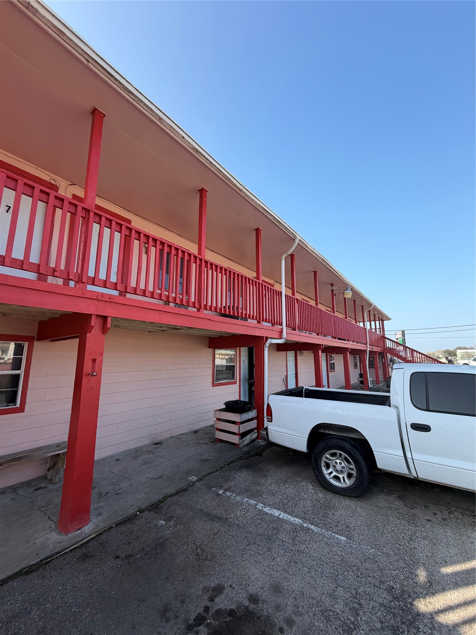 2201 Avenue J, San Leon, TX 77539