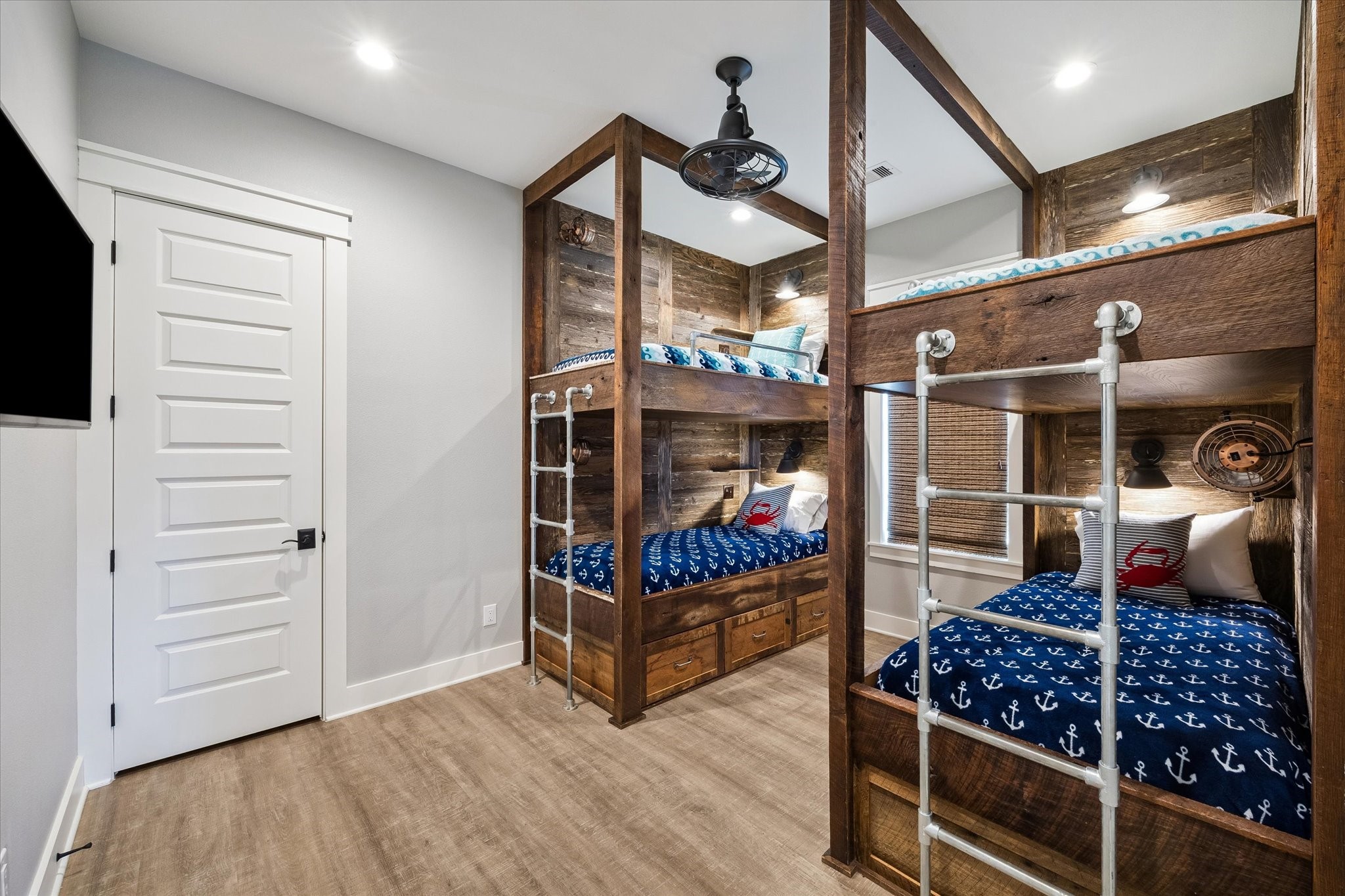 1534 Windsong Way, Tiki Island, TX 77554