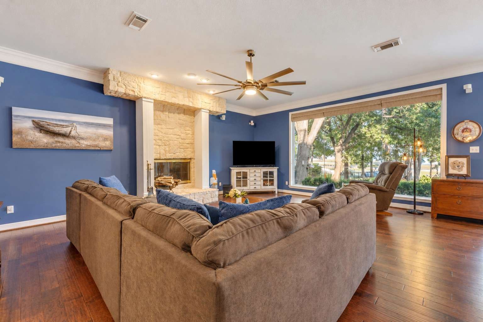 1018 The Cliffs Boulevard, Montgomery, TX 77356