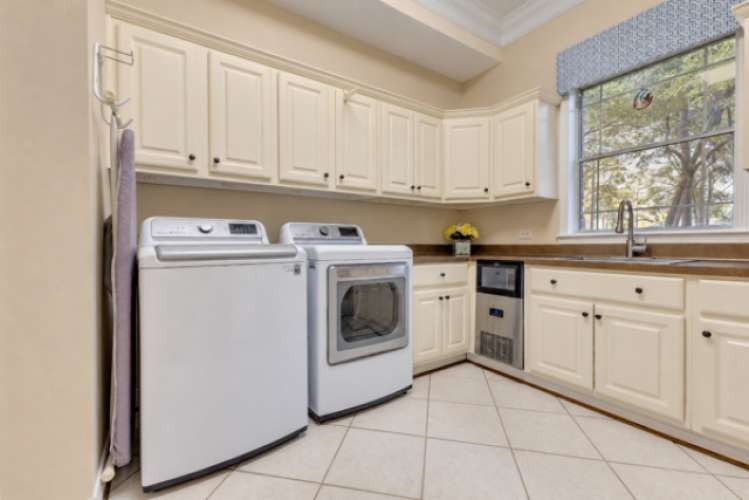 1018 The Cliffs Boulevard, Montgomery, TX 77356