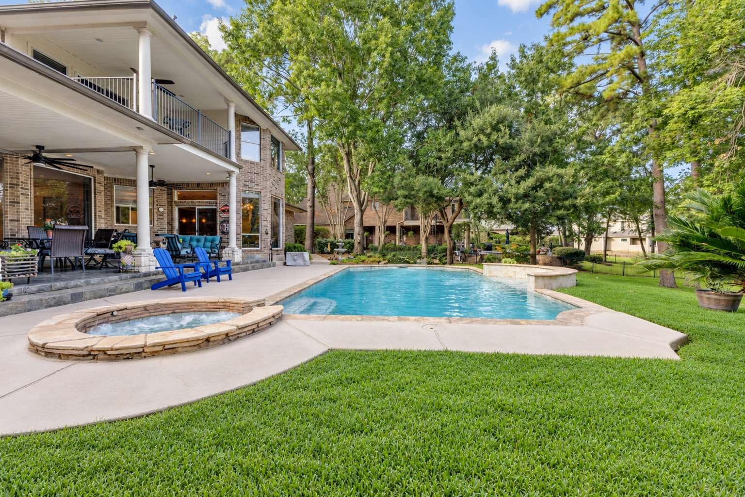 1018 The Cliffs Boulevard, Montgomery, TX 77356