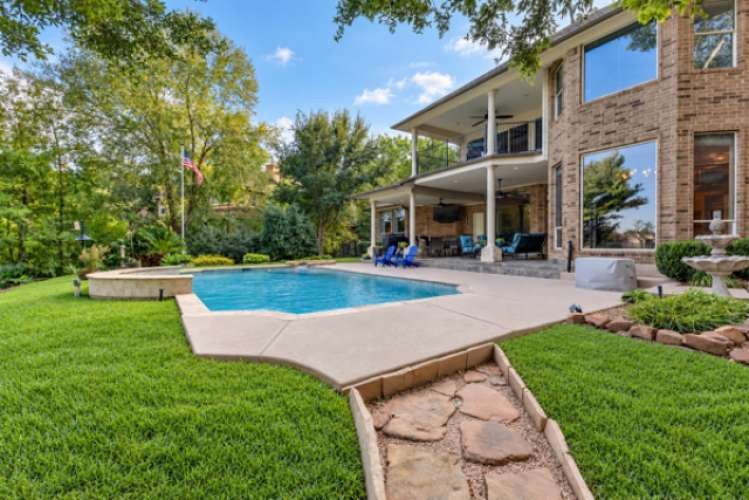 1018 The Cliffs Boulevard, Montgomery, TX 77356