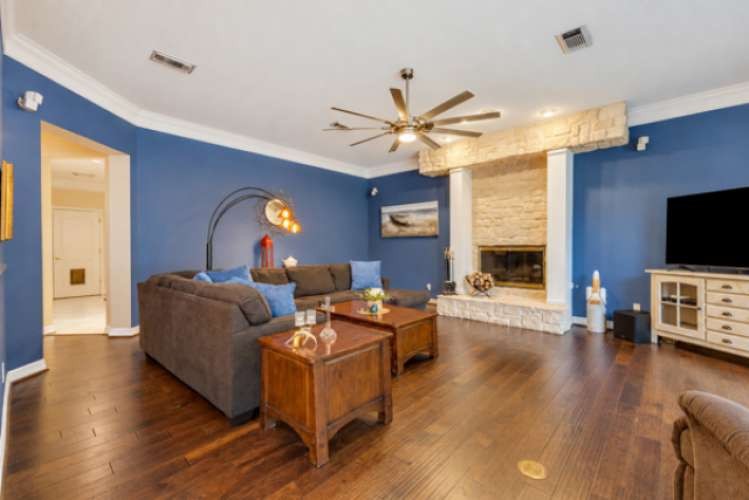 1018 The Cliffs Boulevard, Montgomery, TX 77356