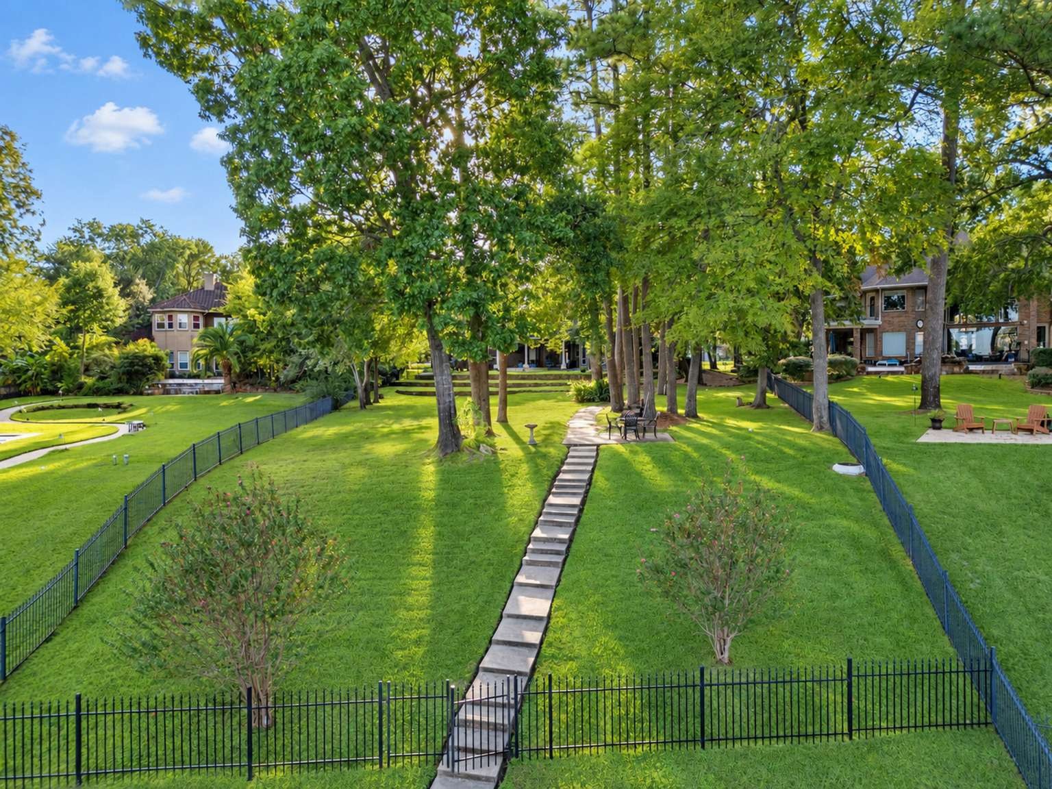 1018 The Cliffs Boulevard, Montgomery, TX 77356