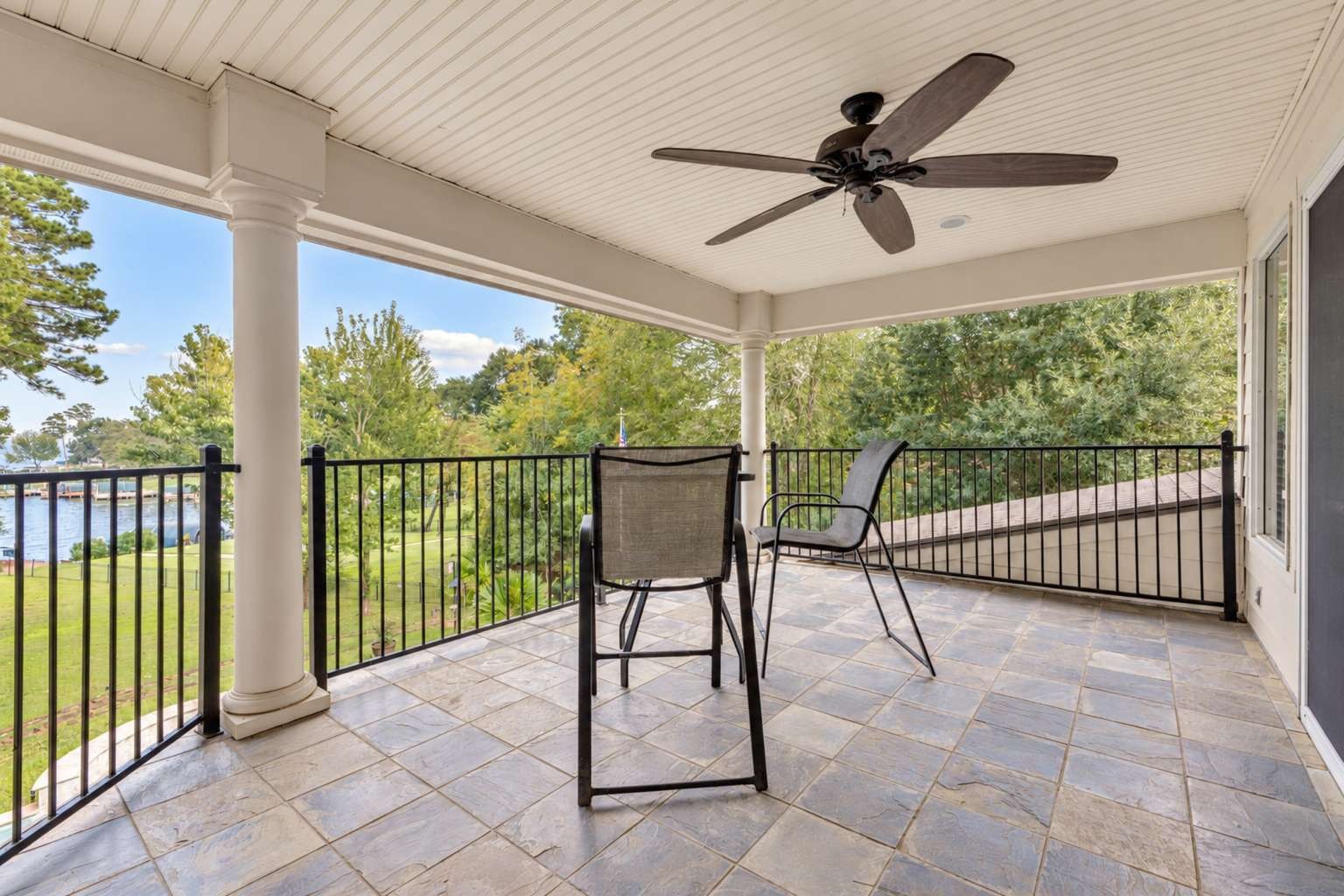 1018 The Cliffs Boulevard, Montgomery, TX 77356