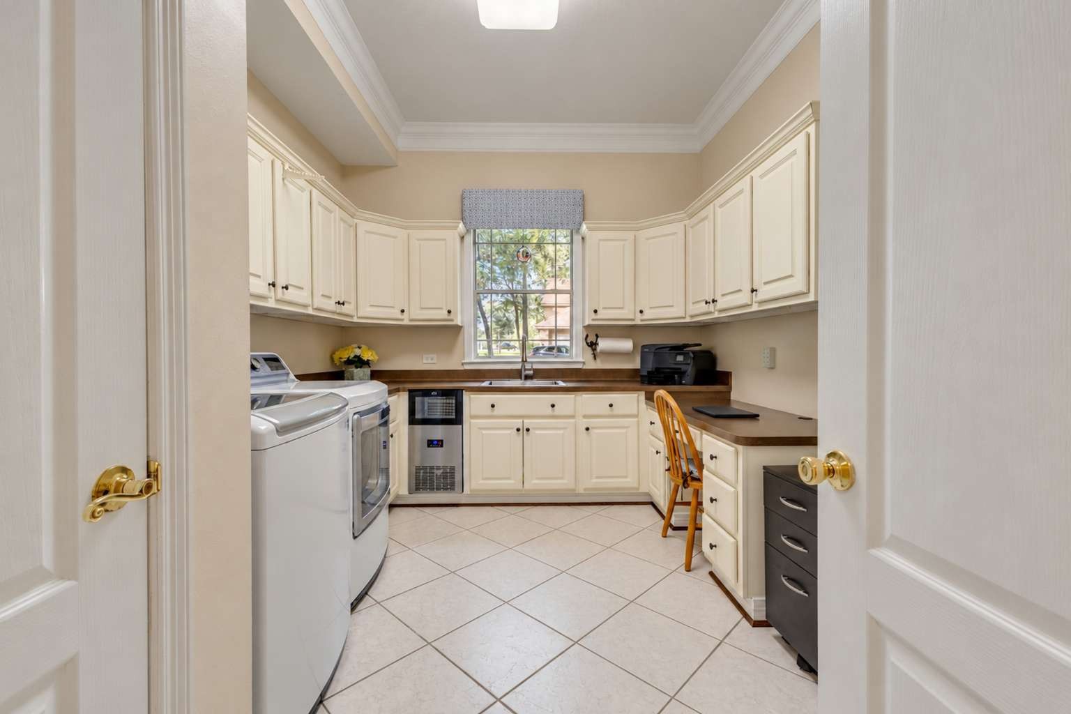 1018 The Cliffs Boulevard, Montgomery, TX 77356