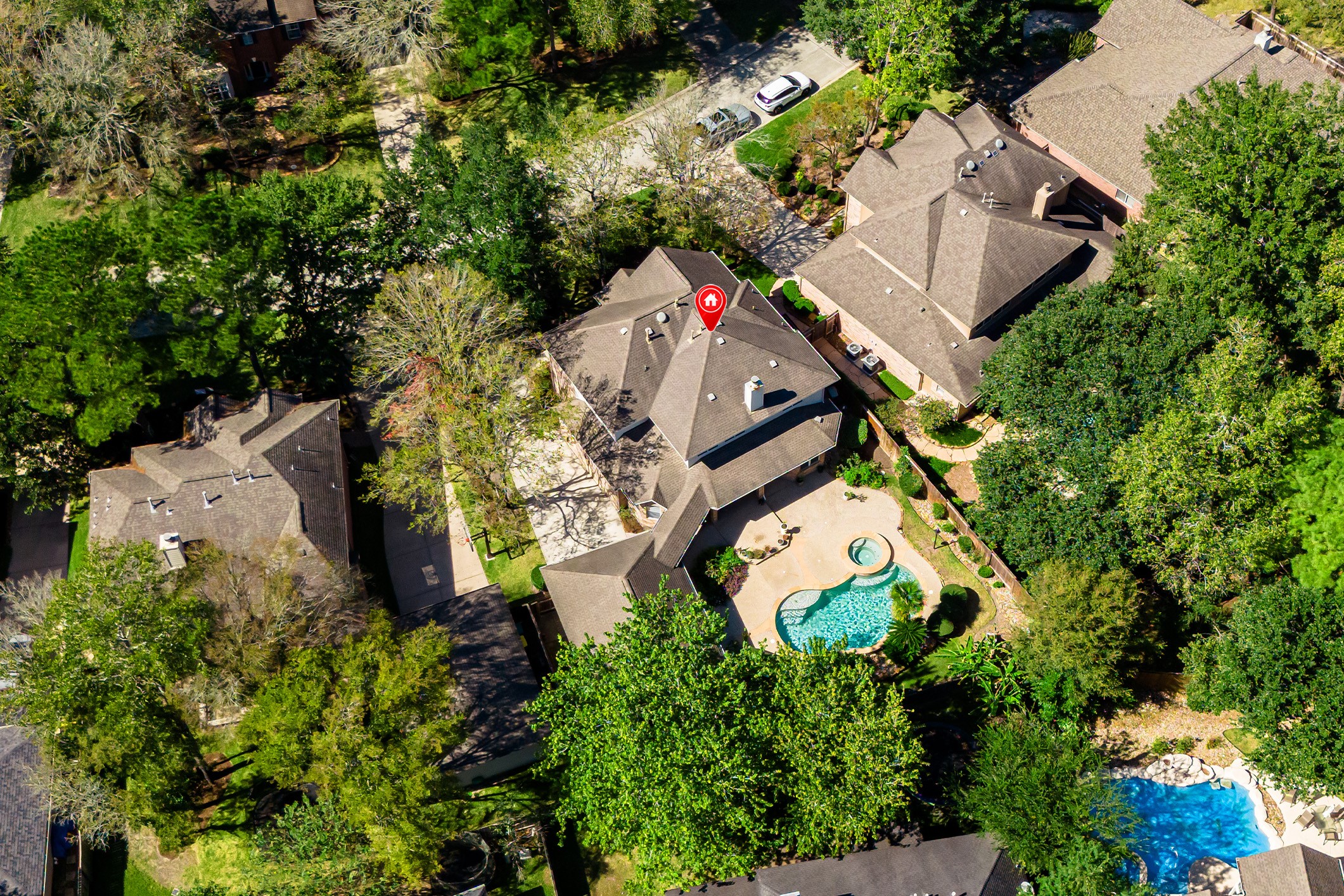 136 S Goldenvine Circle, The Woodlands, TX 77382