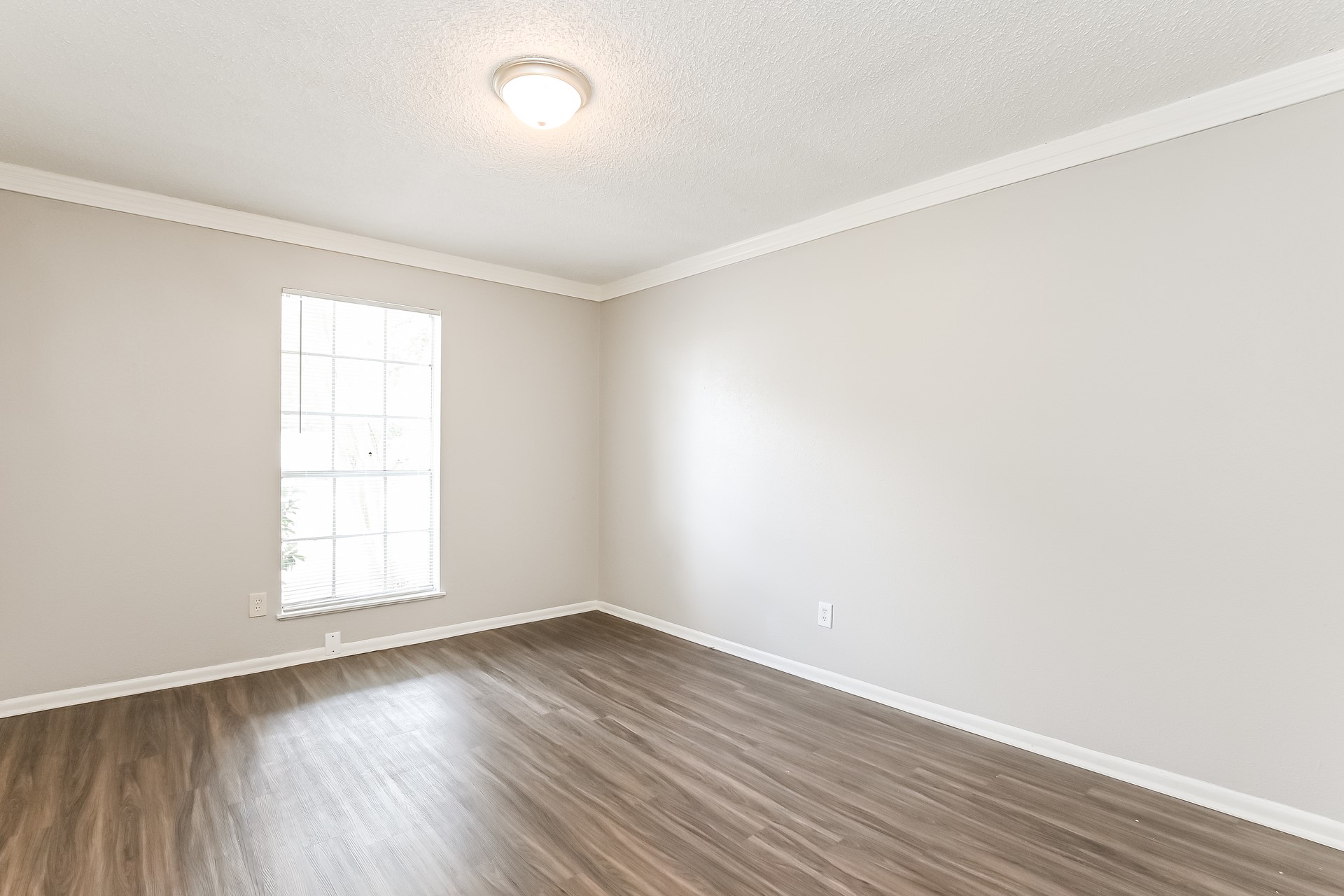 2811 26th Street, Dickinson, TX 77539