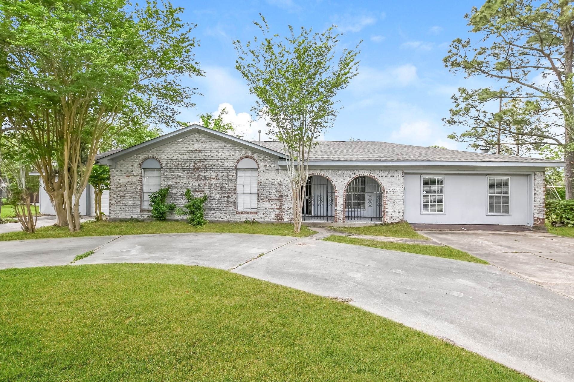 2811 26th Street, Dickinson, TX 77539 2811 26th Street, Dickinson, TX 77539
