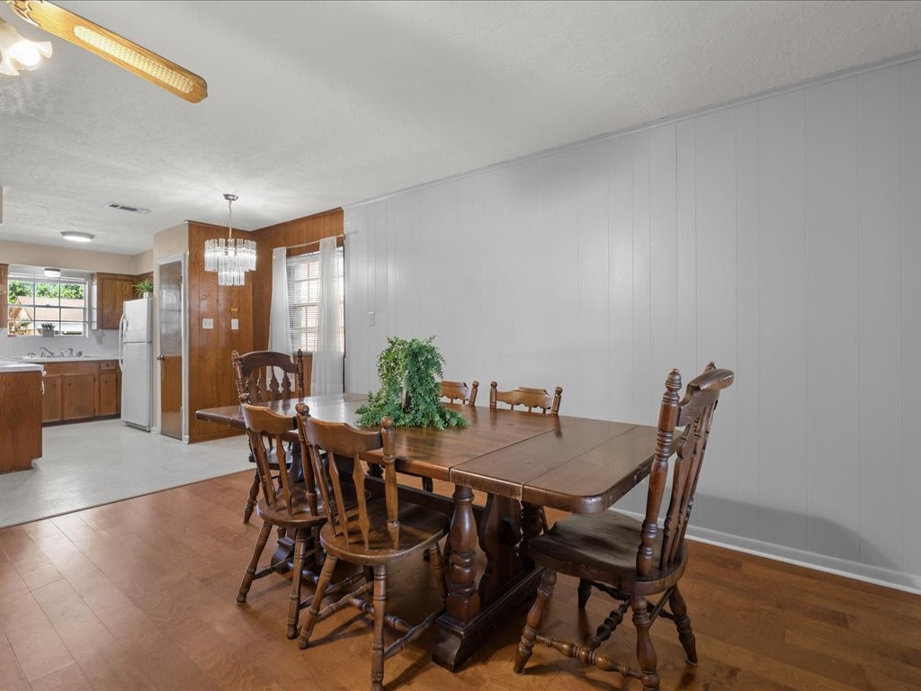 Dinning /Kitchen view