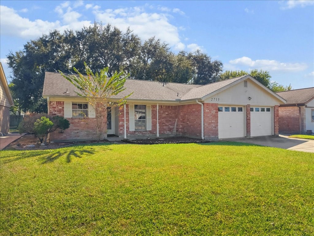 2713 34th Avenue N, Texas City, TX 77590