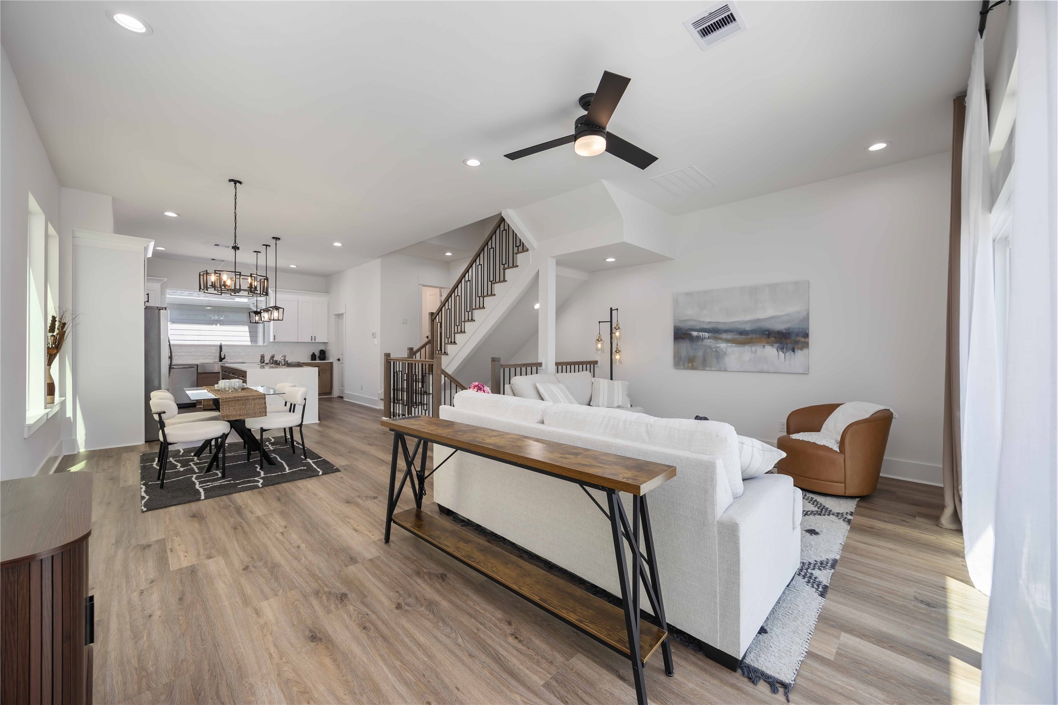 1947 Knoll Square Drive, Houston, TX 77080 1947 Knoll Square Drive, Houston, TX 77080