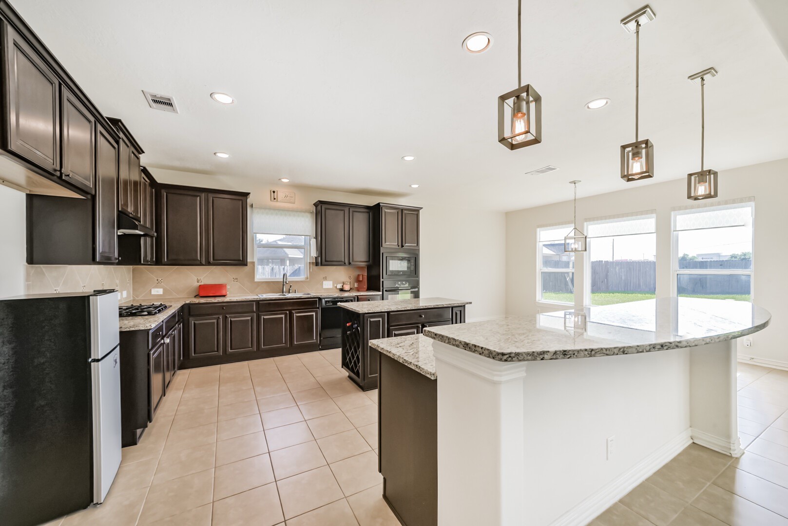 9939 Clear Diamond Drive, Rosharon, TX 77583
