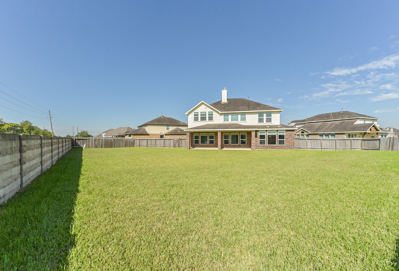 9939 Clear Diamond Drive, Rosharon, TX 77583