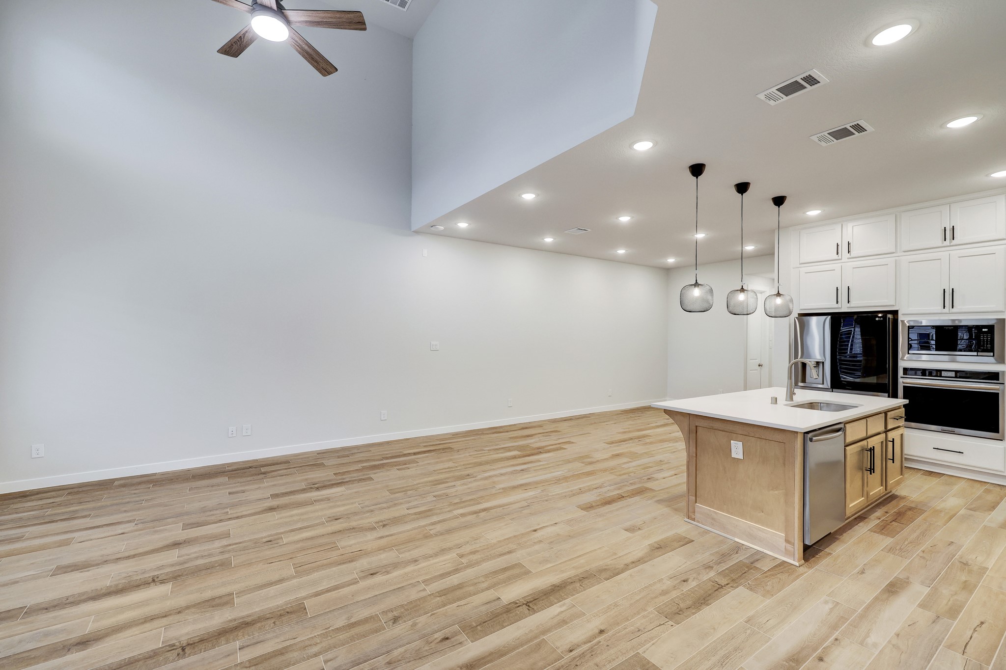 16650 Texas Hill Country Road, Cypress, TX 77433 16650 Texas Hill Country Road, Cypress, TX 77433