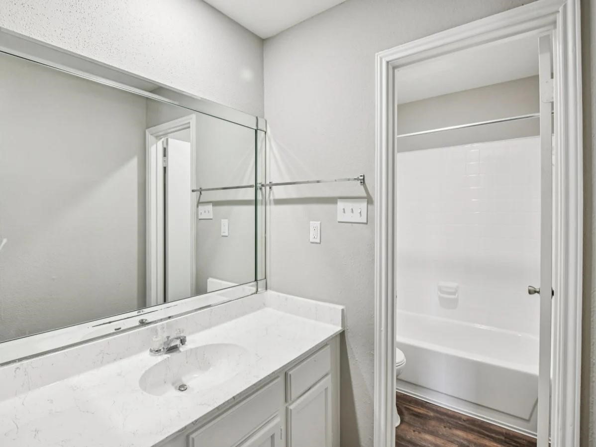 4211 Clay Hill Drive, #912, Houston, TX 77084