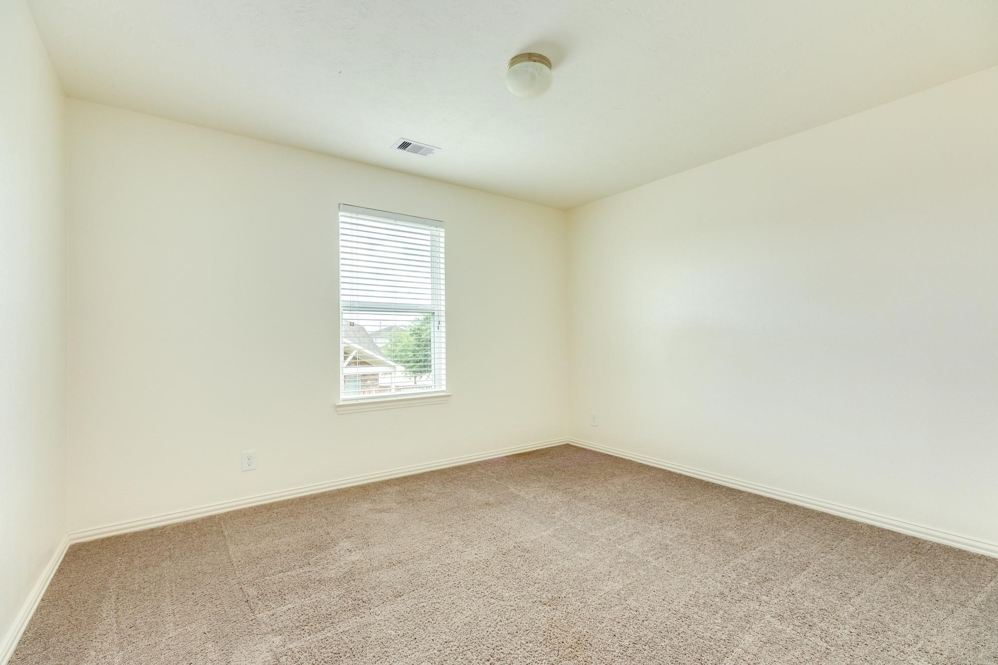 101 Long Meadow Court, Clute, TX 77531