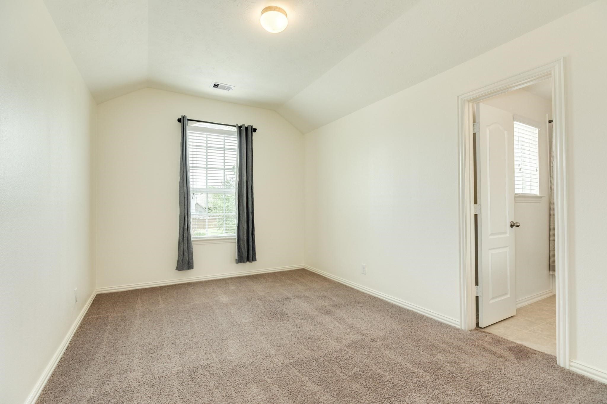 101 Long Meadow Court, Clute, TX 77531