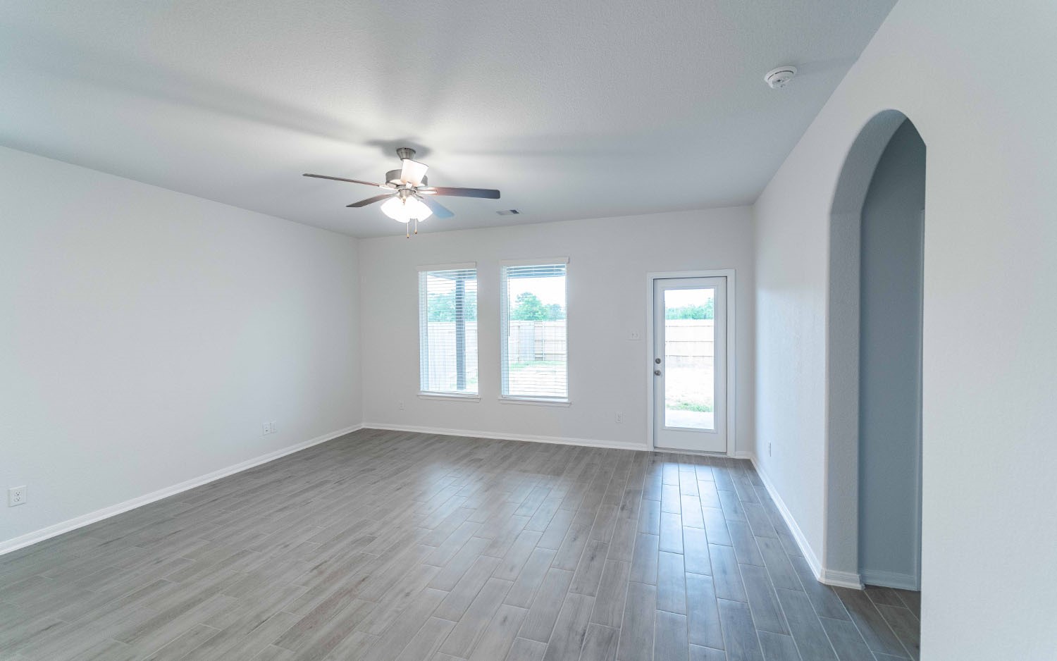 13709 Seneca Lake Drive, Texas City, TX 77568