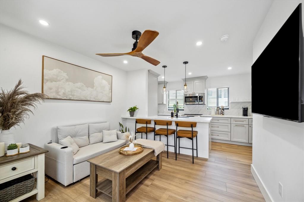 5844 Darling, #3, Houston, TX 77007